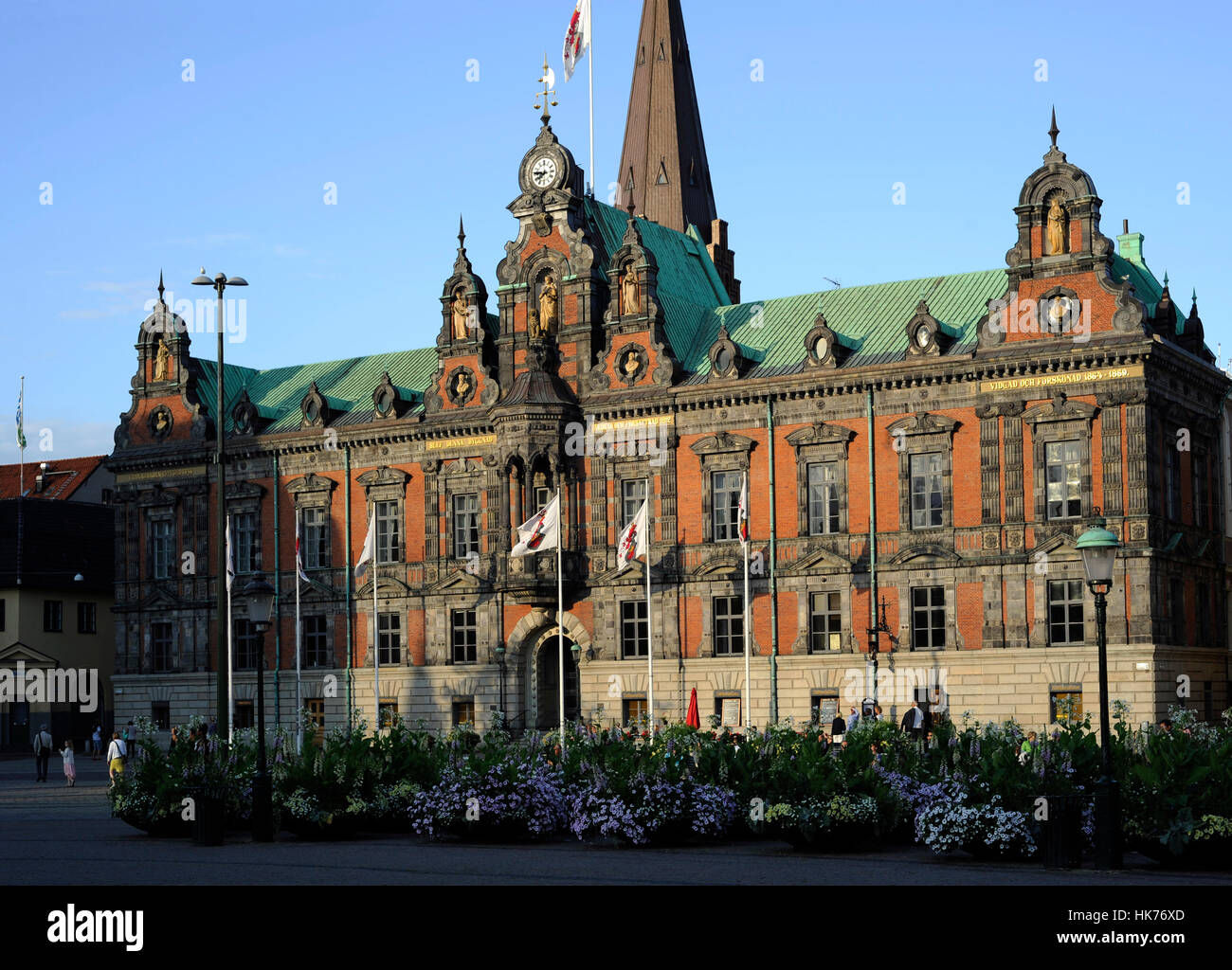 La Suède. Malmo. Stortorget square avec la mairie historique, construit 1544-1547 avec sa nouvelle façade en style Renaissance hollandaise à partir de 1860. Banque D'Images