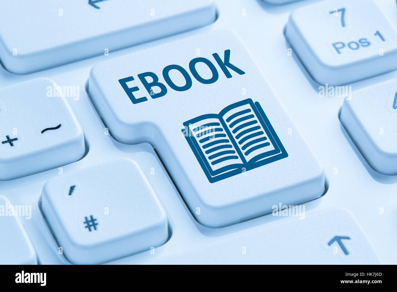 Commander e-book télécharger internet ebook bleu symbole clavier de l'ordinateur Banque D'Images