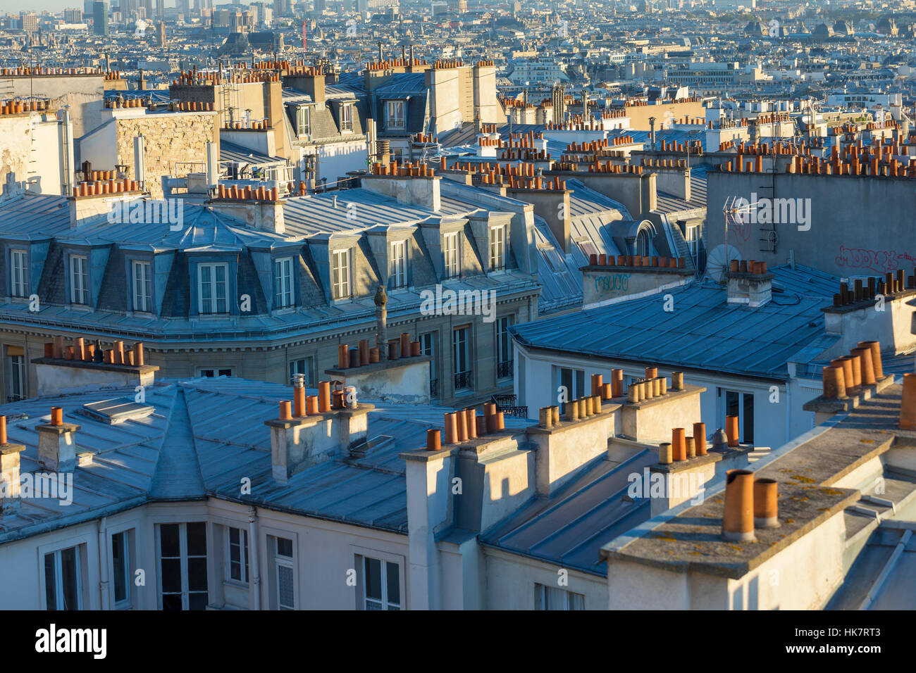 Vue sur Paris depuis le toit de Montmartre Banque D'Images