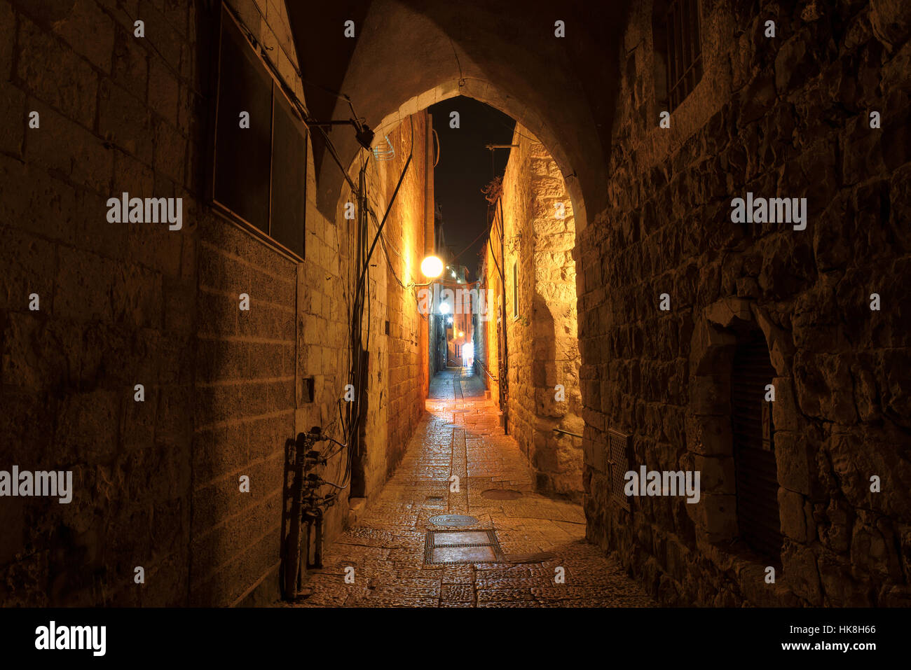 L'ancienne rue de Jérusalem Vieille ville de nuit, Israël. Banque D'Images