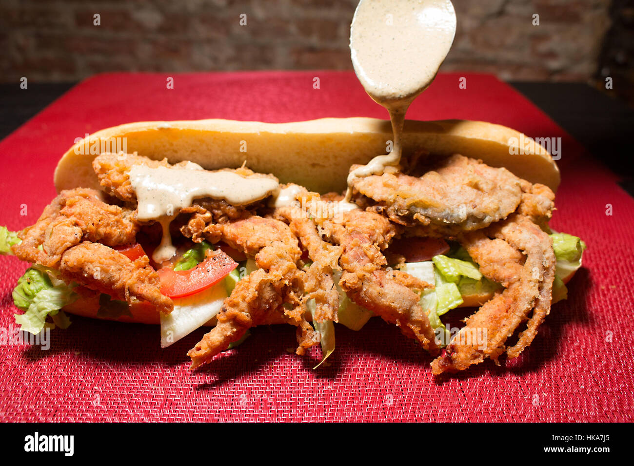 Un crabe à carapace molle po-boy. Banque D'Images