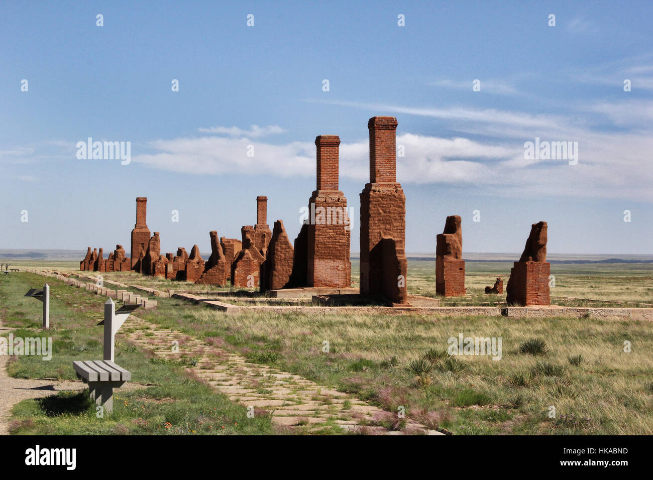 Vestiges de cheminées et de murs de la troisième Fort Union européenne, sur la piste de Santa Fe au Nouveau Mexique Banque D'Images