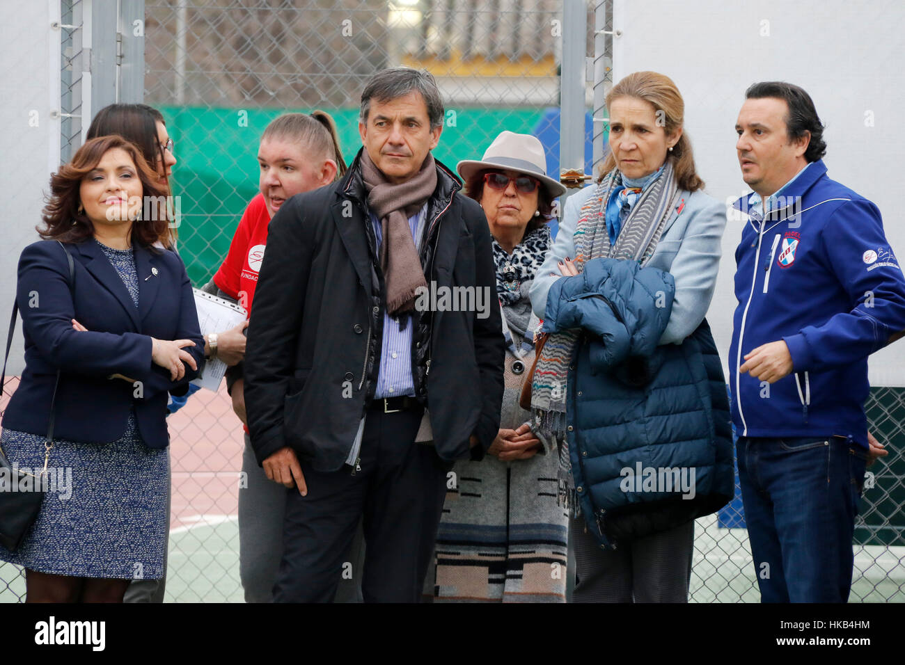 La Elena de Borbón et Emilio Sanchez Vicario lors de la clôture d'un tennis adapté aux personnes à mobilité de la fondation Mapfre à Madrid le jeudi 26 janvier 2017. Banque D'Images