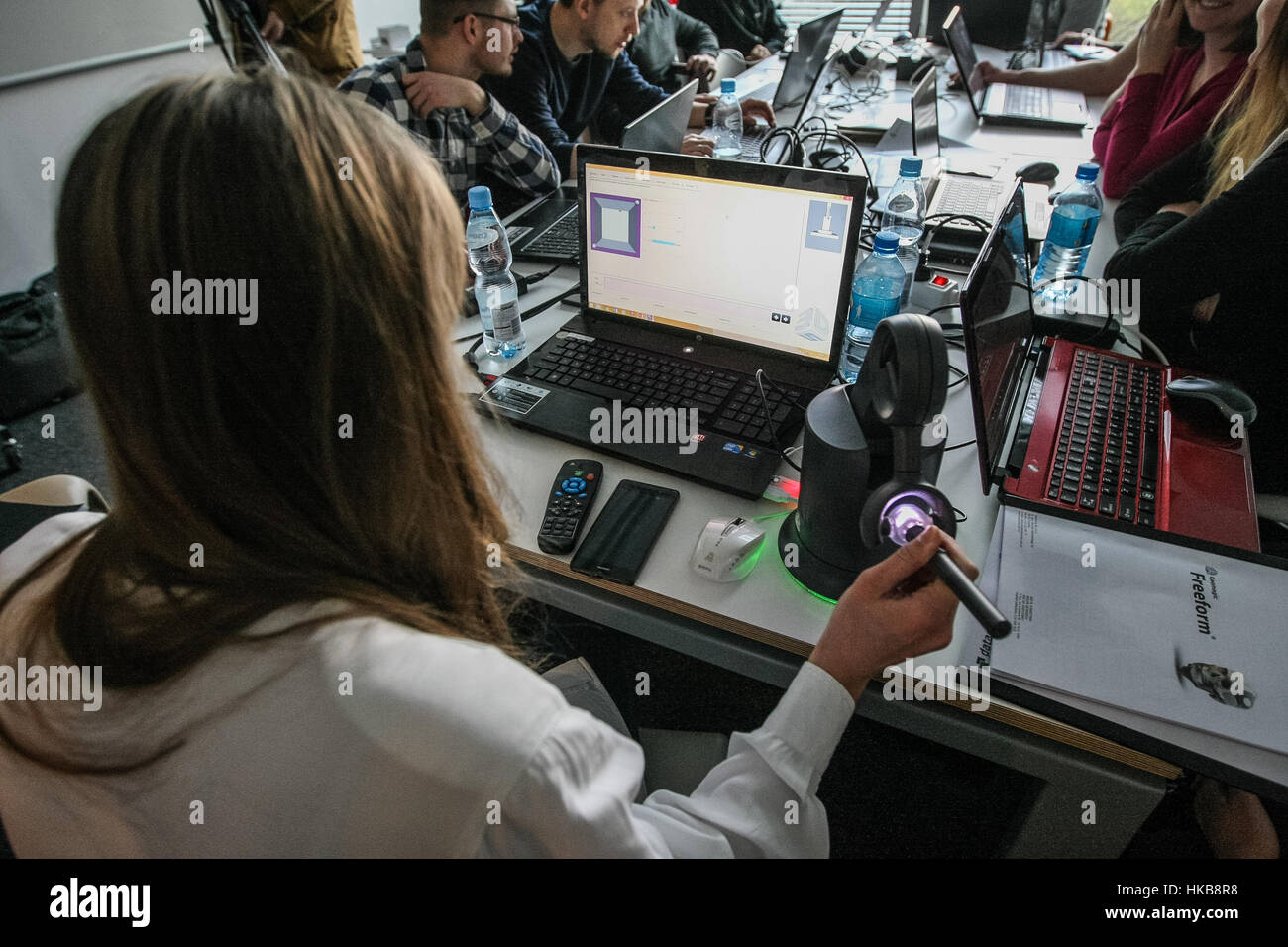 Gdynia, Pologne. 27 Jan, 2017. Au cours de la conférence, les professionnels de l'industrie, a présenté ce qu'est l'impression 3D, et ce qui est pour elle, et la façon de composer ses propres et à faible coût pour kit home 3D l'impression. Il y avait aussi présenté les systèmes d'impression 3D professionnels dans les meilleurs techniques, ie . : SLS et Poly Jet. Credit : Michal Fludra/Alamy Live News Banque D'Images