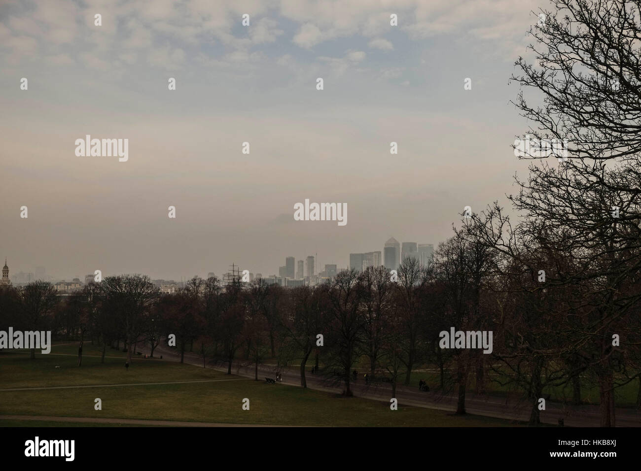 Londres, Royaume-Uni. 27 janvier 2017. Belle après-midi avec des bancs de brouillard dans le parc de Greenwich. © claire doherty/Alamy Live News Banque D'Images