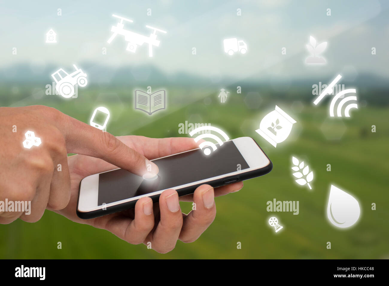 Internet des objets concept agriculture agriculture intelligente,industriels,agriculture,agriculteur utilisent la technologie pour contrôler,moniteur,management de la batterie Banque D'Images