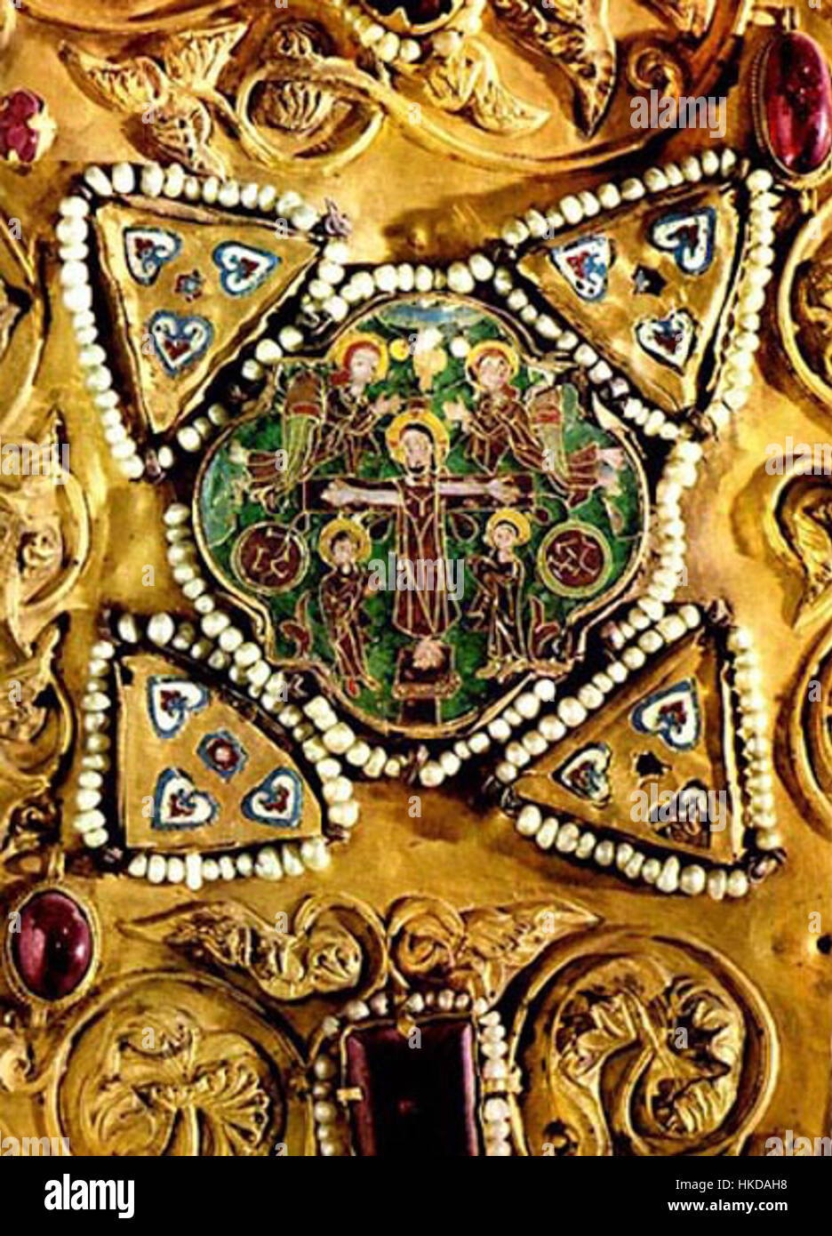 Cette œuvre d'art intitulée *Crucifixion Khakhuli* représente la crucifixion du Christ dans un style distinct, reflétant peut-être l'iconographie chrétienne traditionnelle du monastère Khakhuli en Géorgie. Il offre une représentation religieuse avec une riche signification symbolique. Banque D'Images