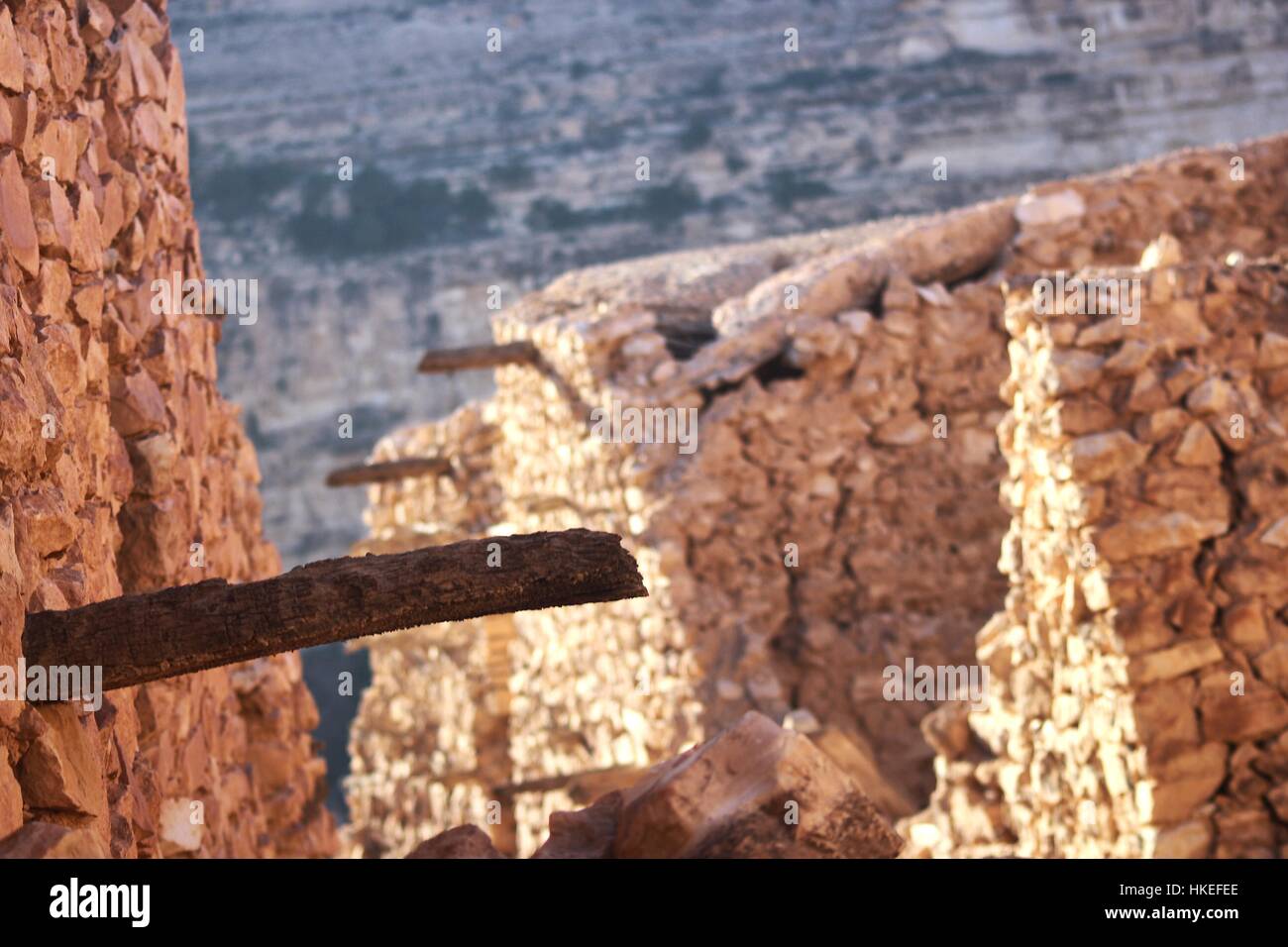 Maisons Imazighen ruines, Ghoufi, Algérie Banque D'Images