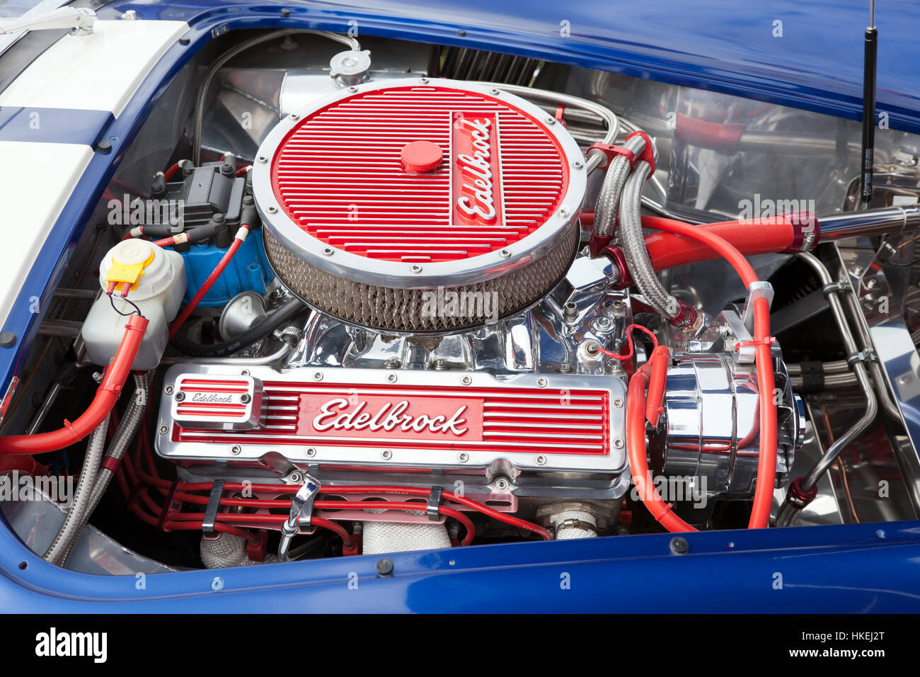 Close-up du moteur d'une AC Cobra Replica dans l'AC Owners Club, sur les 2016 Silverstone Classic Banque D'Images