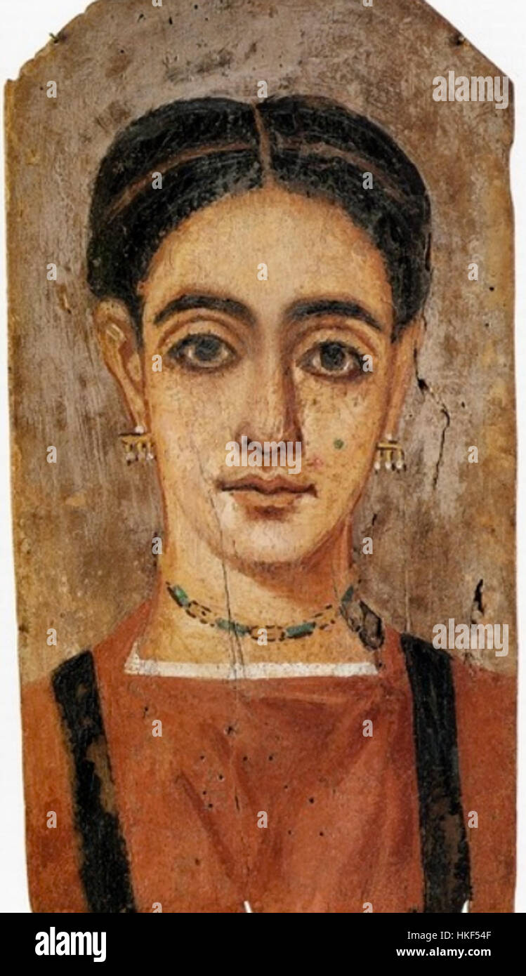 Ce portrait de momie de Fayum présente une représentation détaillée et réaliste d'une femme de l'Egypte ancienne. La technique encaustique utilisée révèle la grande compétence des portraitistes égyptiens au Ier siècle de notre ère. Banque D'Images