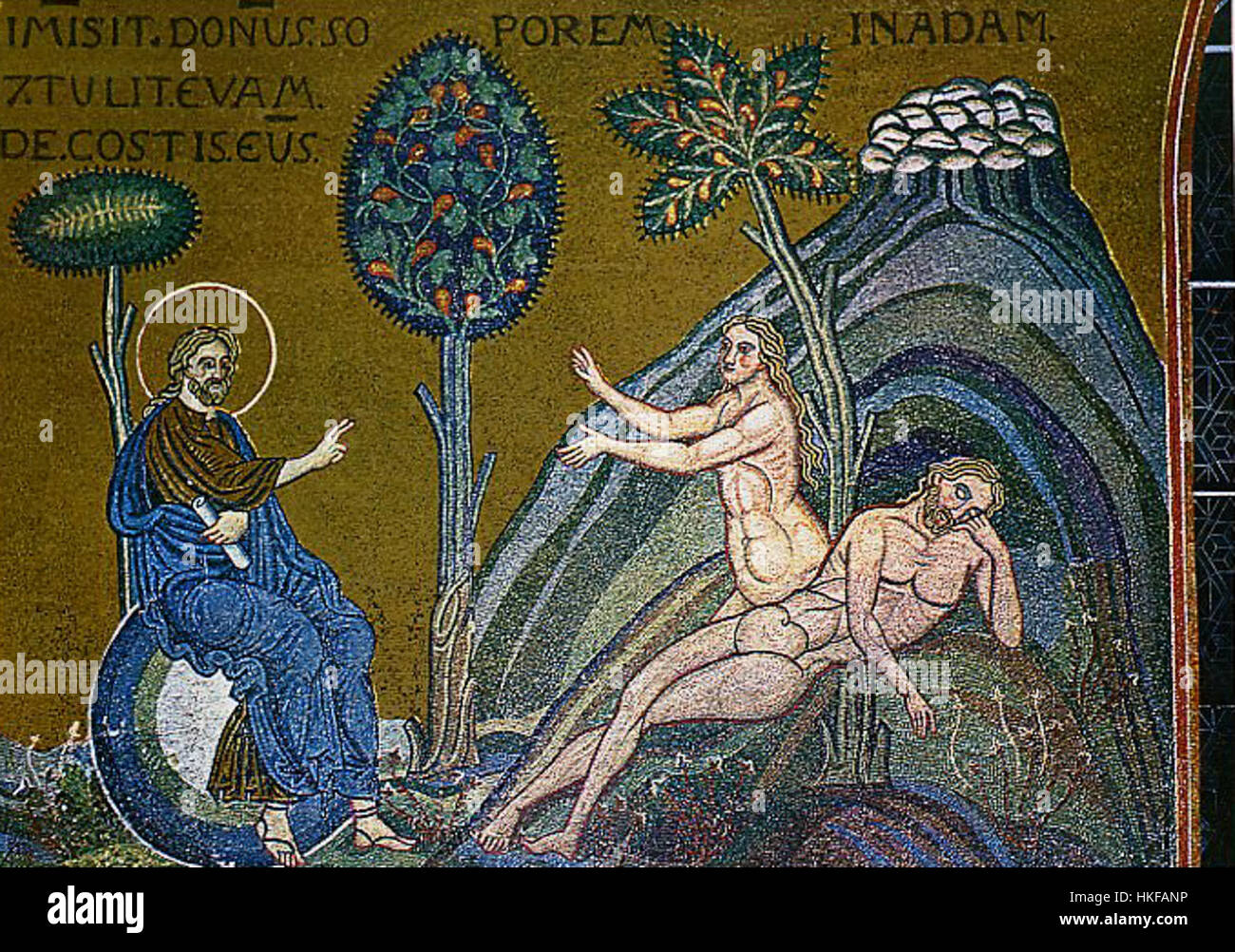 La Création d'Ève, une mosaïque médiévale de la cathédrale de Monreale en Sicile, représente l'histoire biblique de la création d'Ève à partir de la côte d'Adam, typique de l'art religieux médiéval en Italie. Banque D'Images