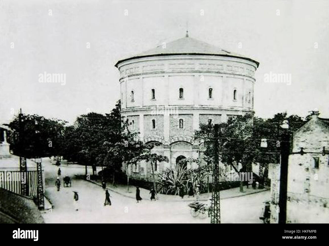 'ThapnuocHangDau' représente une pièce importante de l'art traditionnel vietnamien, reflétant la culture et l'histoire de la région. Il met en valeur un design complexe et un savoir-faire qui a été transmis de génération en génération. Banque D'Images