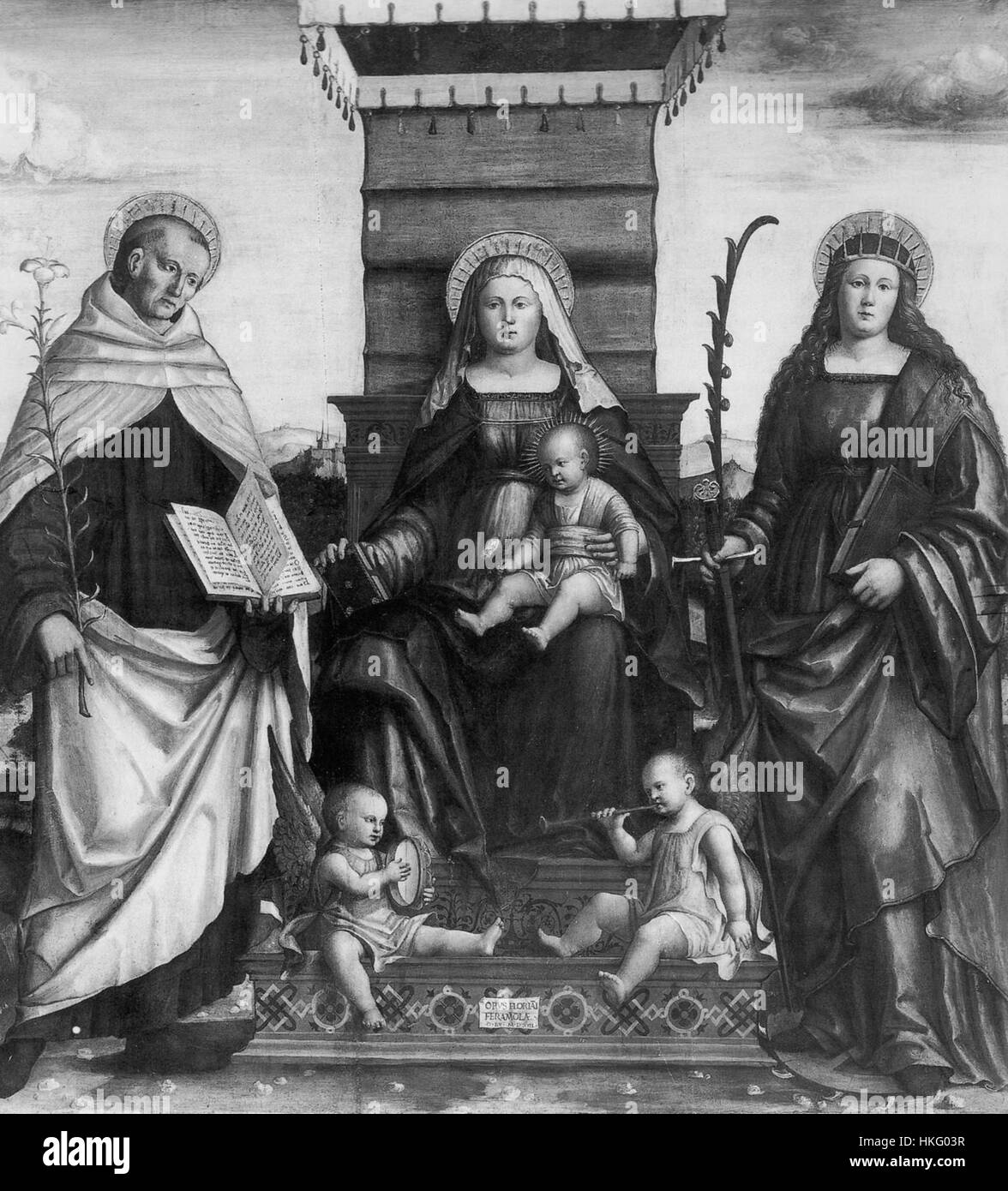 Madonna col bambino tra i santi Alberto Carmelitano e Caterina d'Alessandria (Ferramola) Banque D'Images