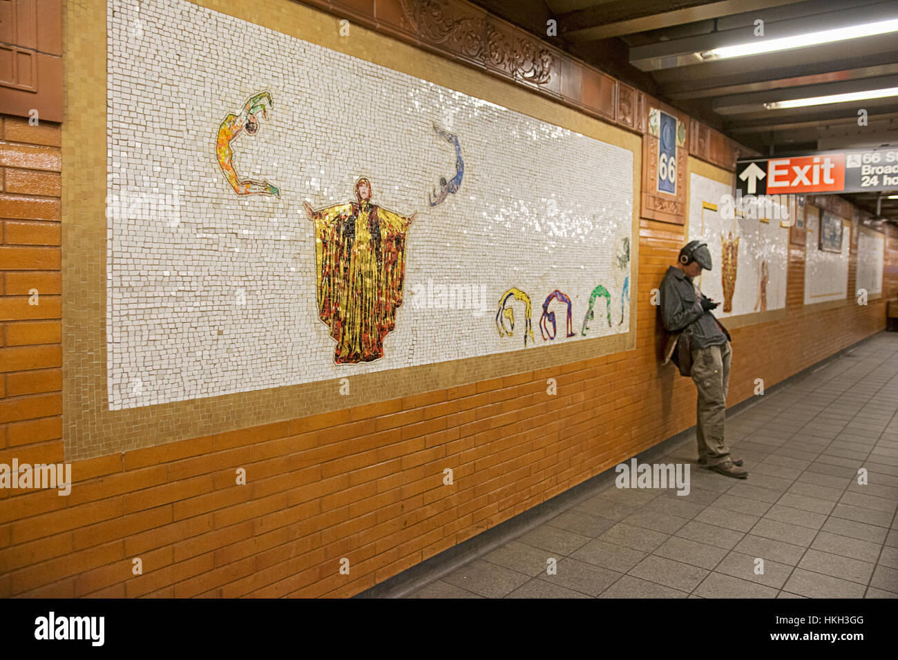 L'art au métro de West 66th Street station de métro sur la ligne n°1 dans l'Upper West Side de Manhattan, New York City Banque D'Images