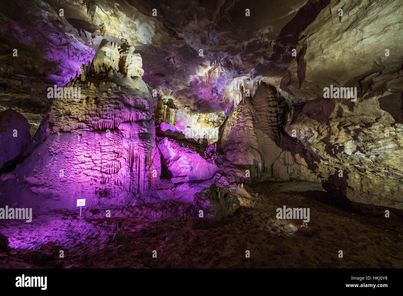 Grotte de Prométhée ; Imereti, Géorgie Banque D'Images Grotte de Prométhée ; Imereti, Géorgie Banque D'Images