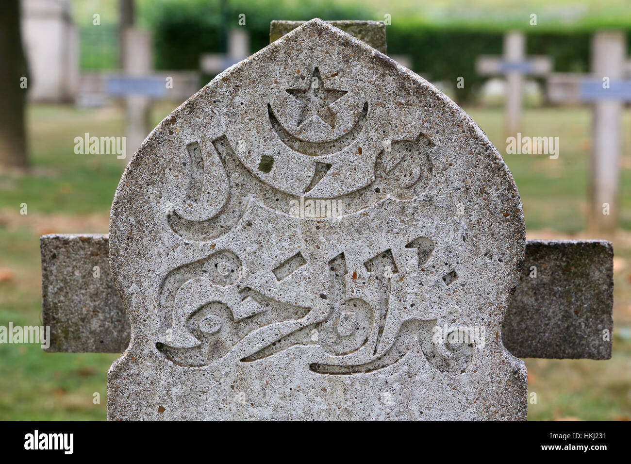 Cimetière militaire français comprenant 990 soldats dans quatre ossuaires. Banque D'Images