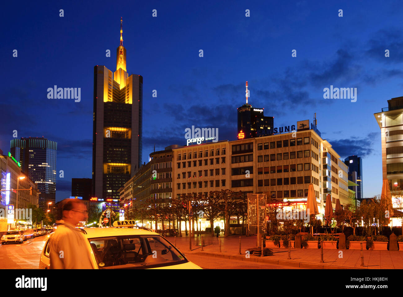 Frankfurt am Main : square An der Hauptwache, Tour de la Commerzbank, Zeil, Hesse, Hesse, Allemagne Banque D'Images