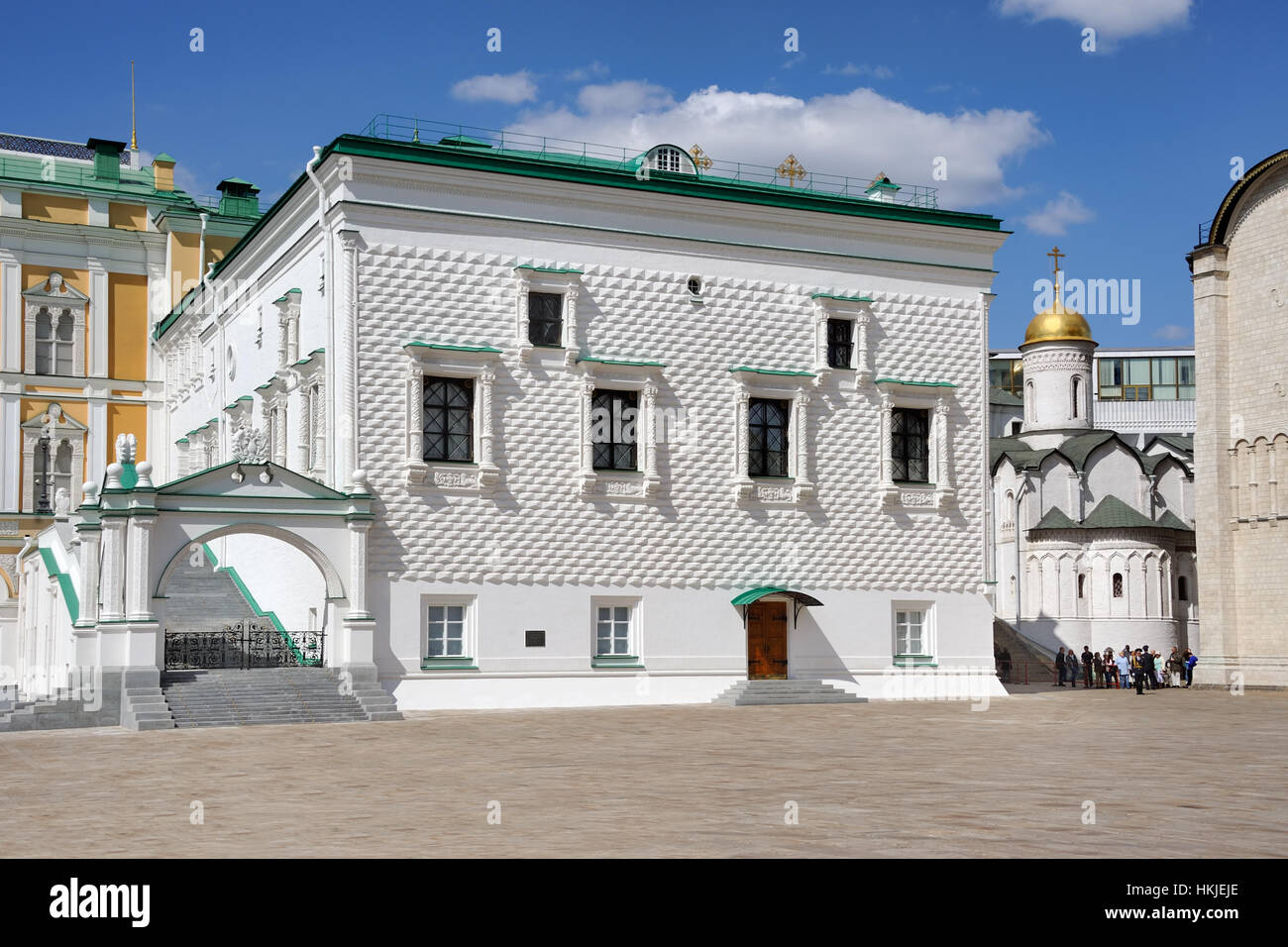 = la chambre à facettes (Granovitaya Palata)  = la chambre à facettes ou le Palais des facettes (en russe « Granovitaya Palata") a été construit avec un haut bas Banque D'Images