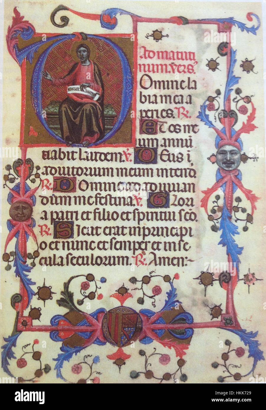 Une page manuscrite tirée de 'Llibre hores Maria' d'Arnau Bassa, folio 161v, montrant une enluminure médiévale complexe et un texte religieux, un exemple notable de l'art manuscrit catalan du XIVe siècle. Banque D'Images