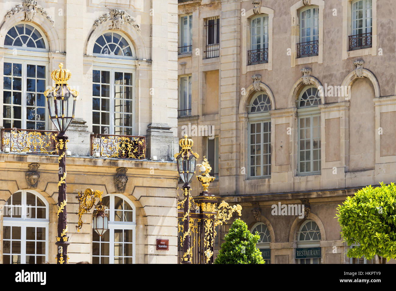 NANCY, France, 05 août 2016. Bâtiments sur la place Stanislas à Nancy la ville dorée. Banque D'Images