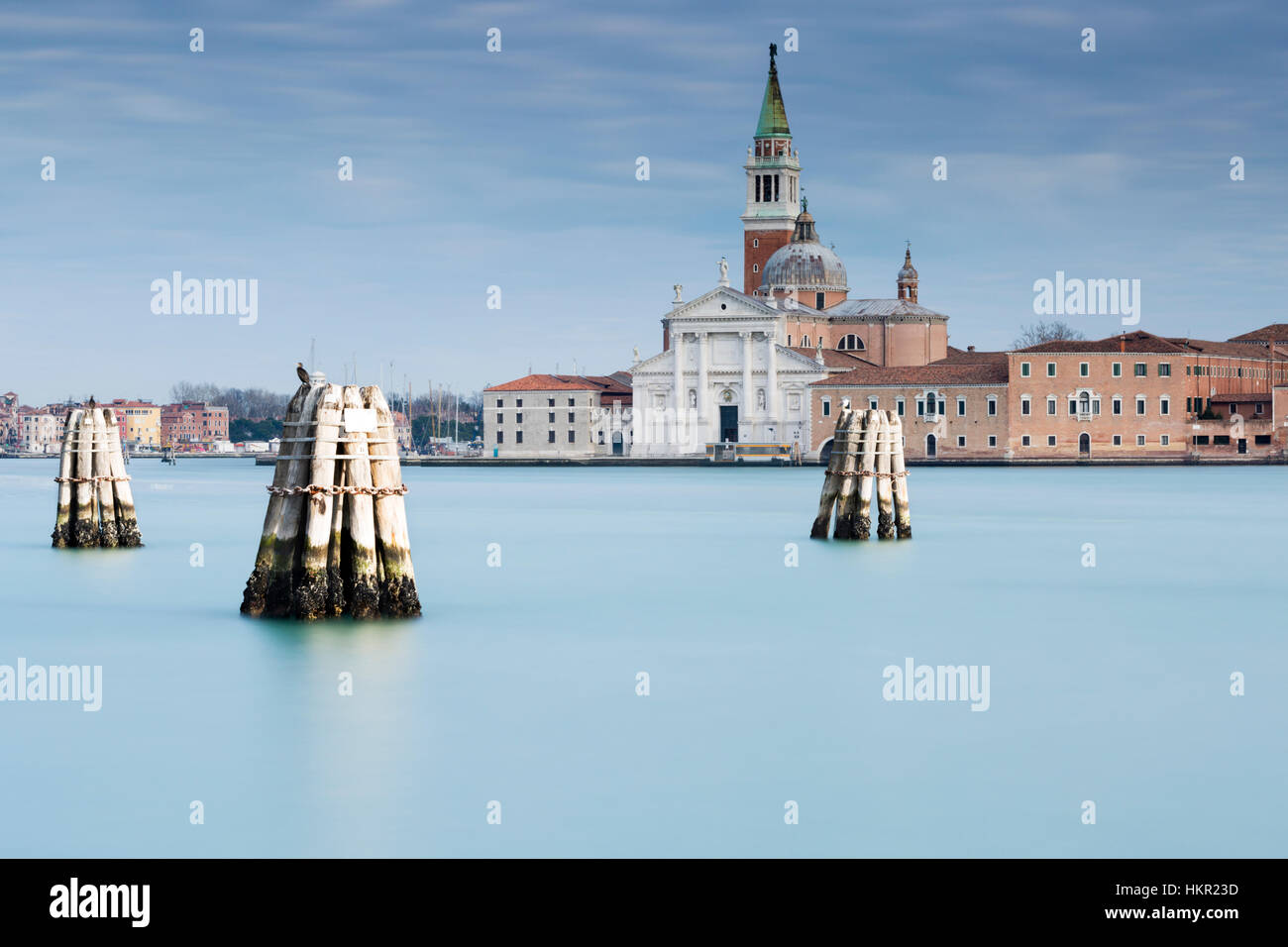 Église du 16ème siècle, la Chiesa del Santissimo Redentore, Église du Rédempteur, domine l'horizon à Venise, Italie en janvier Banque D'Images