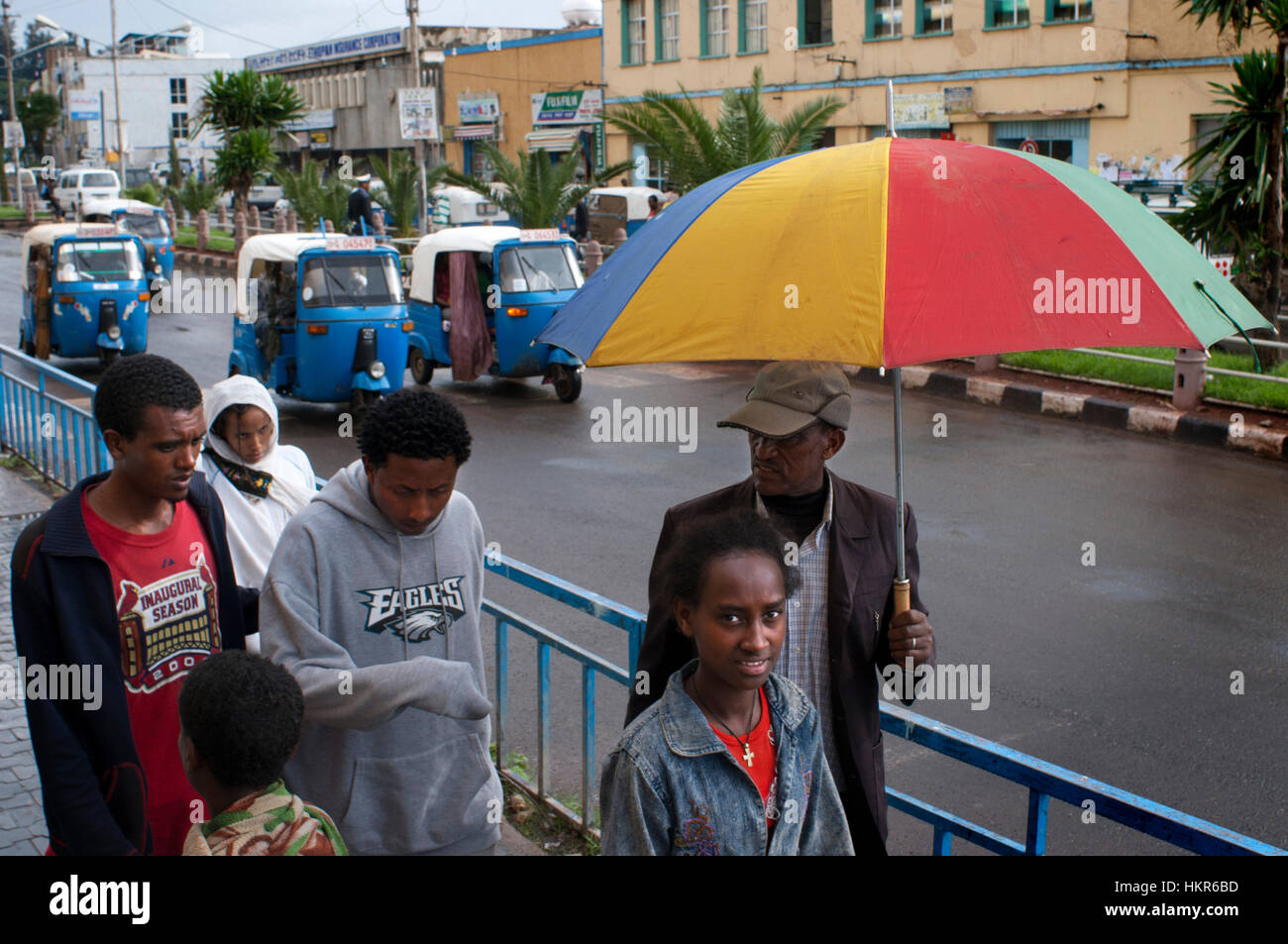 Scène de rue à Gondar, ville de poèmes Etiopia. La ville de Gondar est situé à 400 km au nord d'Addis-Abeba, et était la capitale de l'Éthiopie entre 1632 et 1855 Banque D'Images