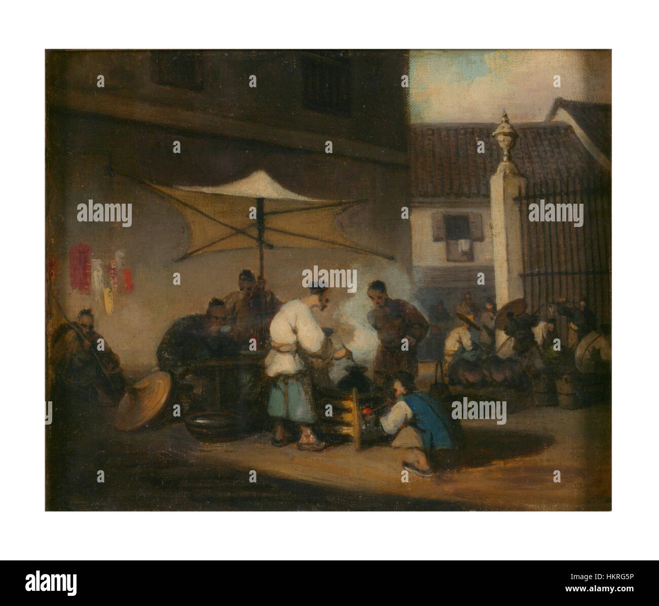 Cette peinture représente une scène de rue animée à Macao, en Chine, capturant les éléments culturels et architecturaux vibrants de la région. L'œuvre met en valeur la vie quotidienne et l'atmosphère riche de la région dans une époque révolue. Banque D'Images