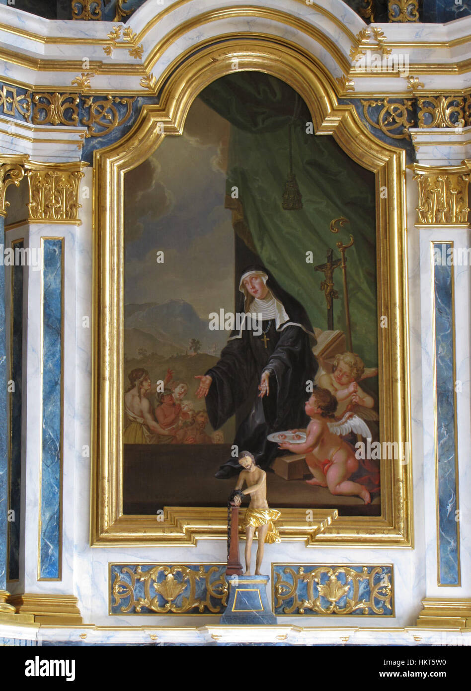 L'abbaye d'Ebersmunster est représentée dans ce tableau, mettant en valeur la beauté architecturale et l'importance historique de l'abbaye française du XVIIe siècle. L’œuvre capture la grandeur de l’abbaye, soulignant son rôle dans la vie religieuse durant cette période. Banque D'Images