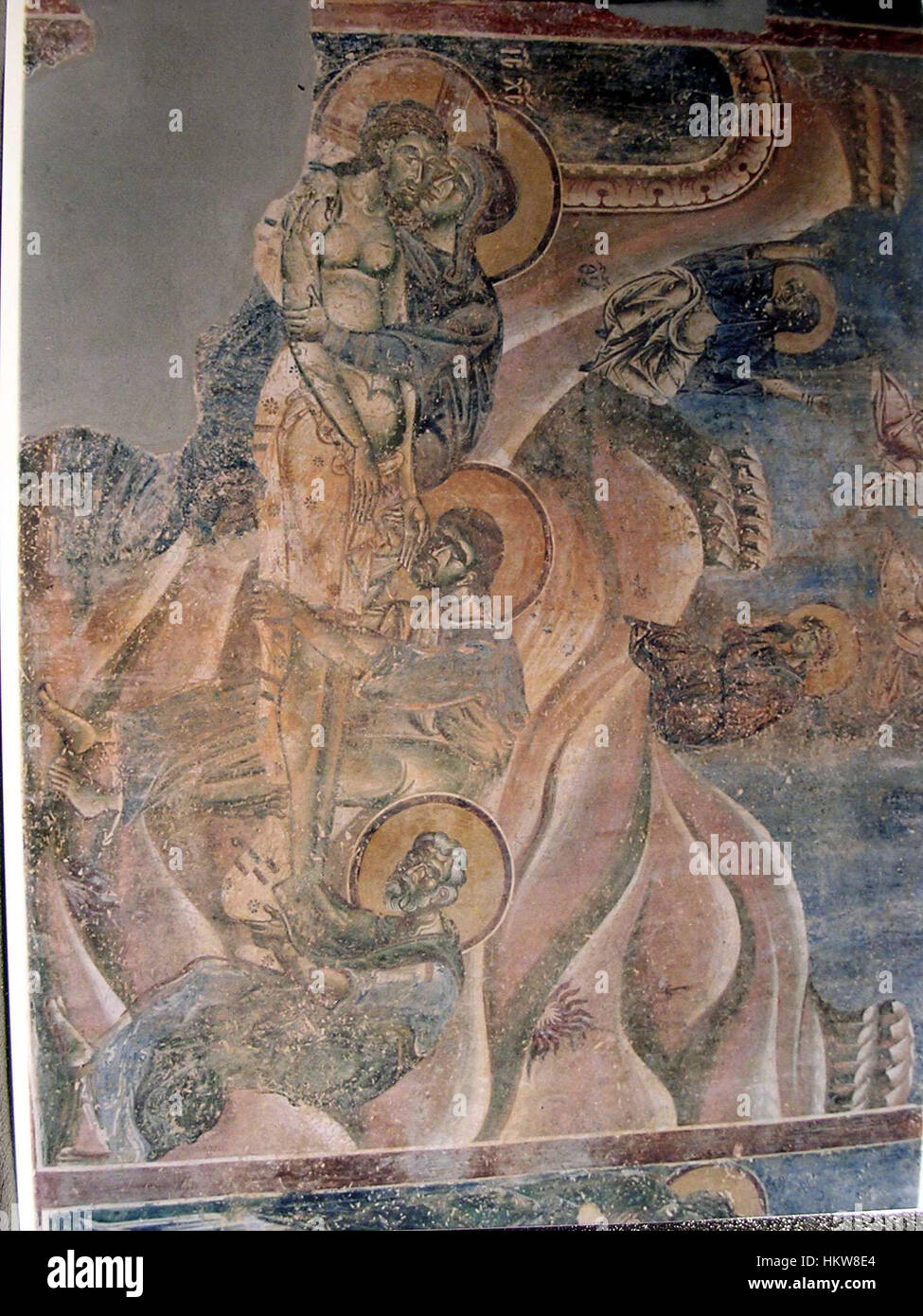 La fresque 'Freska vo Sv. Georgij vo Kurbinovo 063' se trouve dans l'église George de Kurbinovo, connue pour sa représentation vivante et détaillée des figures religieuses. Cette œuvre est un exemple significatif de fresques de style byzantin, illustrant l'influence de l'art byzantin dans les Balkans. Banque D'Images