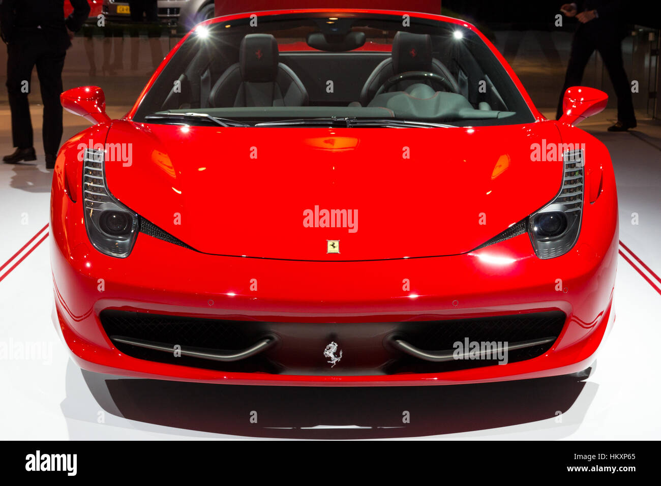 AMSTERDAM - 16 avril 2015 : Ferrari 458 Spider à l'AutoRAI 2015. La 458 a remplacé la Ferrari F430 en 2009 et est maintenant remplacé par la Ferrari 488 G Banque D'Images