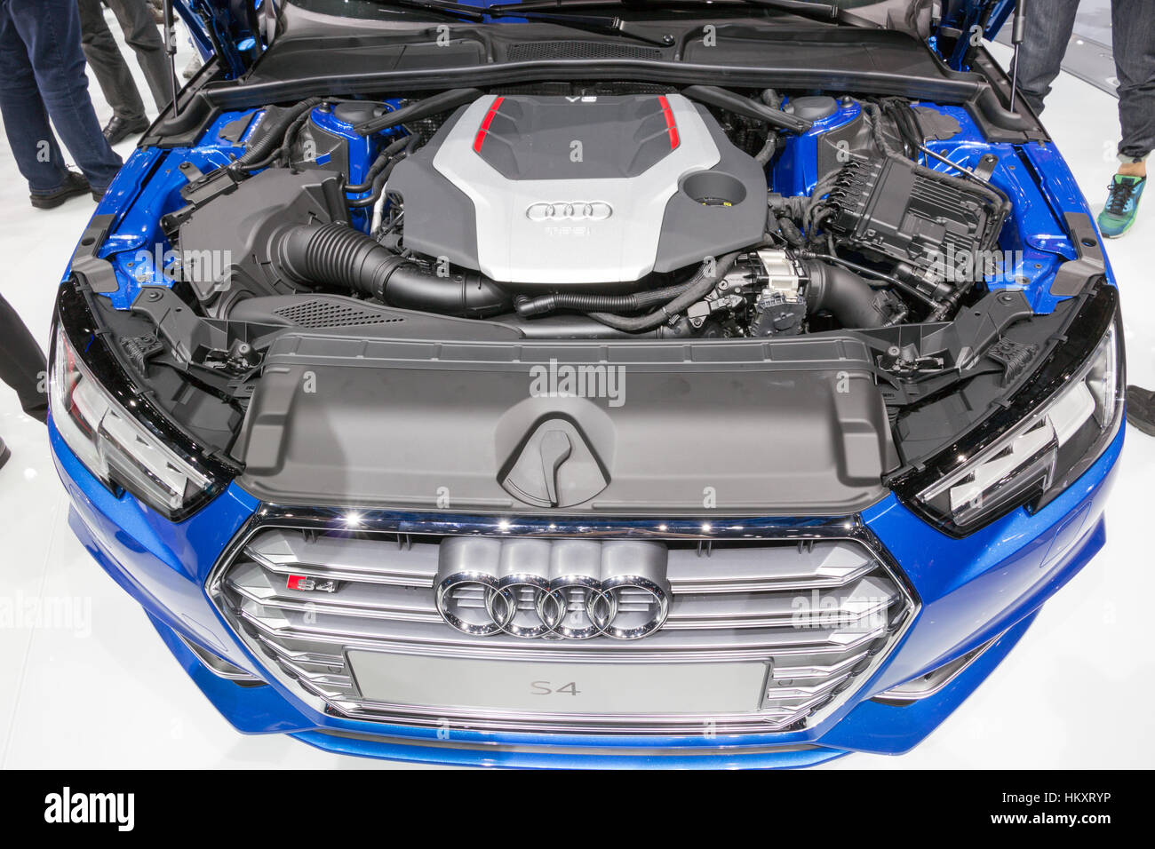 Francfort, Allemagne - Sep 16, 2015 : Audi S4 TFSI V6 le moteur à l'IAA 2015. Banque D'Images