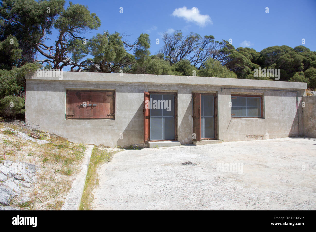 Bâtiment de l'ÉPOQUE DE LA SECONDE GUERRE MONDIALE historique de Oliver Hill Bickley Point batterie à Rottnest Island, dans l'ouest de l'Australie. Banque D'Images