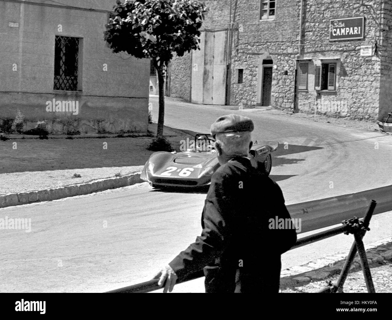 1971 'Lo Piccolo' L'Italien Ferrari Dino 206S Targa Florio dnf GG Banque D'Images