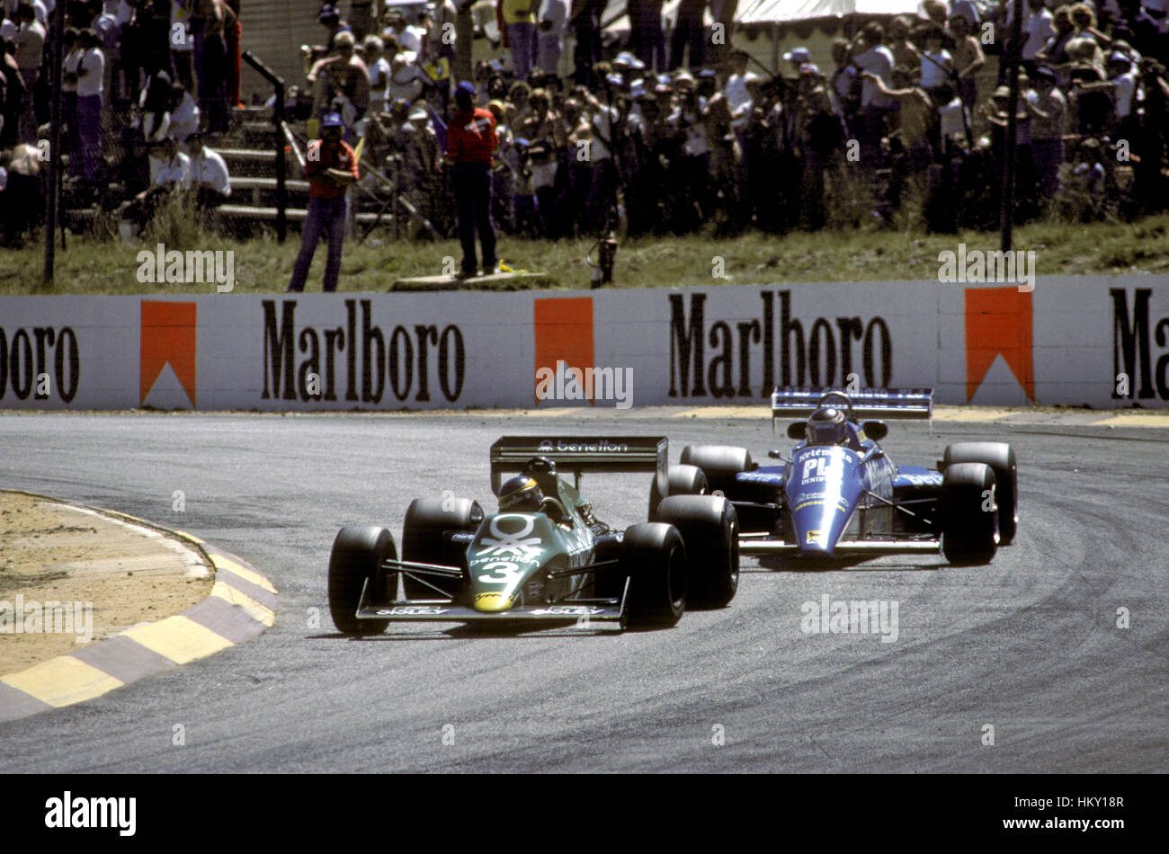 1983 L'Italien Michele Alboreto Tyrell 012 GP d'Afrique du Sud Kyalami dnf FL Banque D'Images