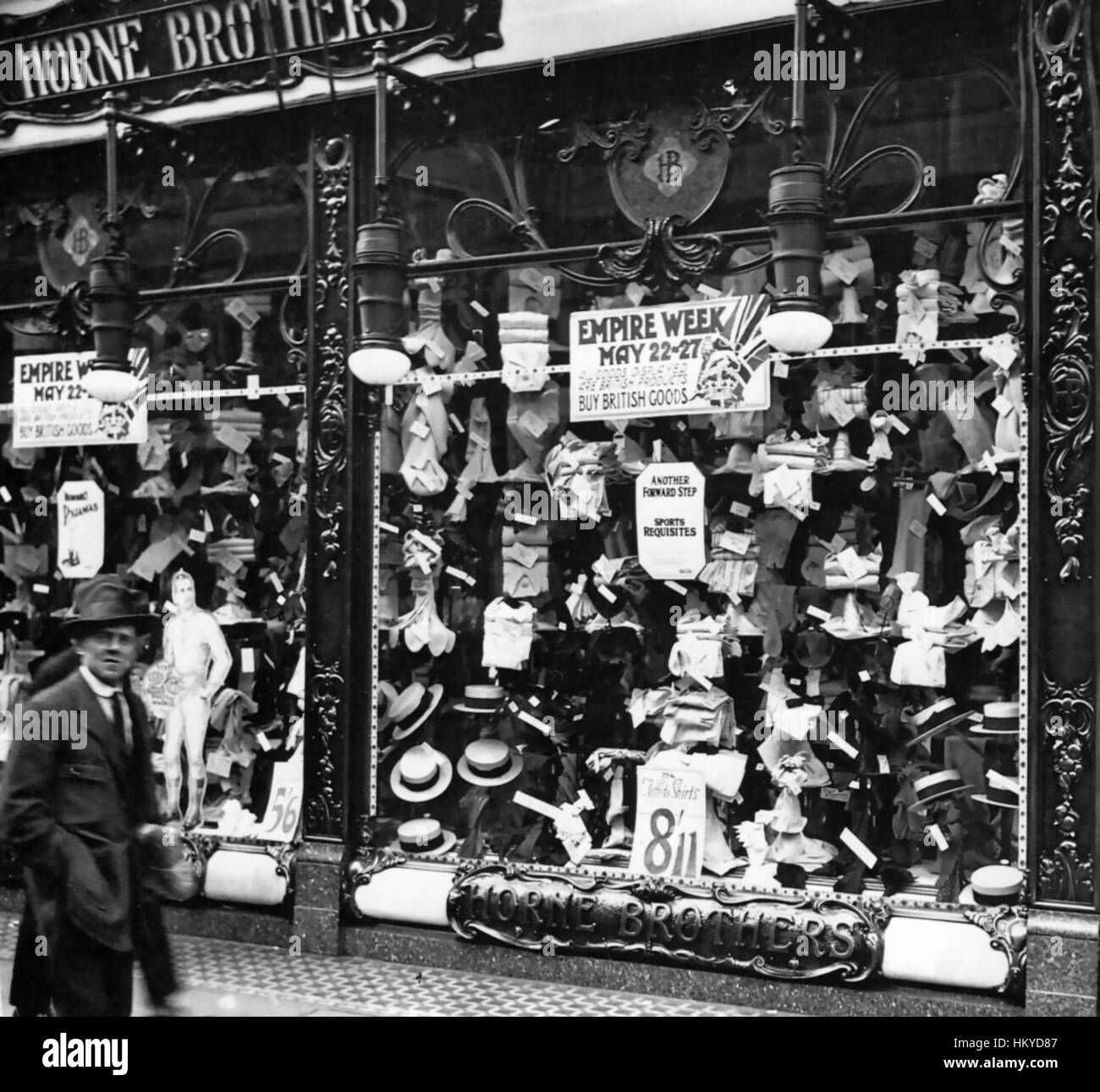 La Semaine de l'EMPIRE SUR OXFORD STREET à propos de 1920. Photo : Association Oxford Street Banque D'Images