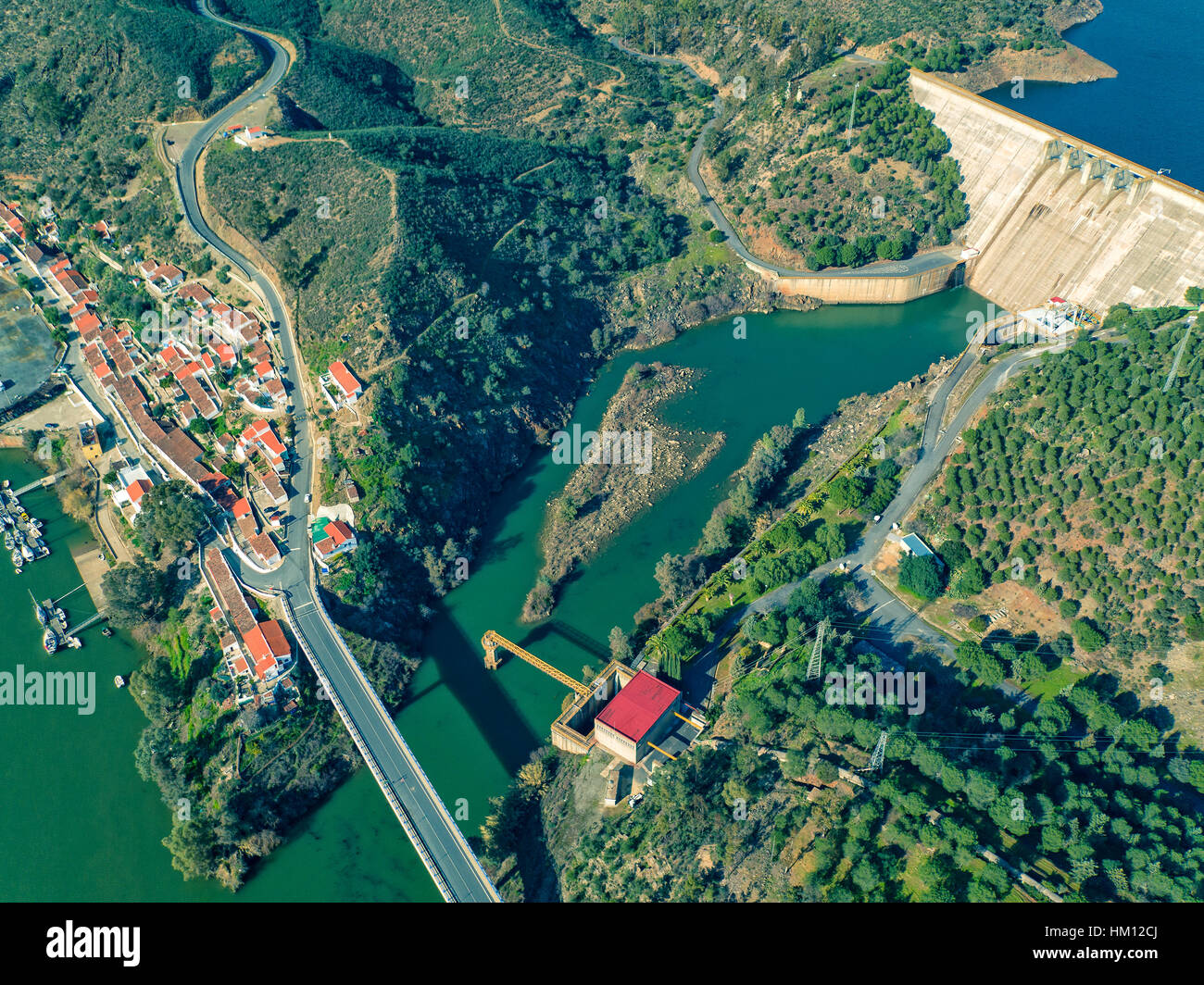 Vue aérienne du barrage Pomarao, Portugal Banque D'Images