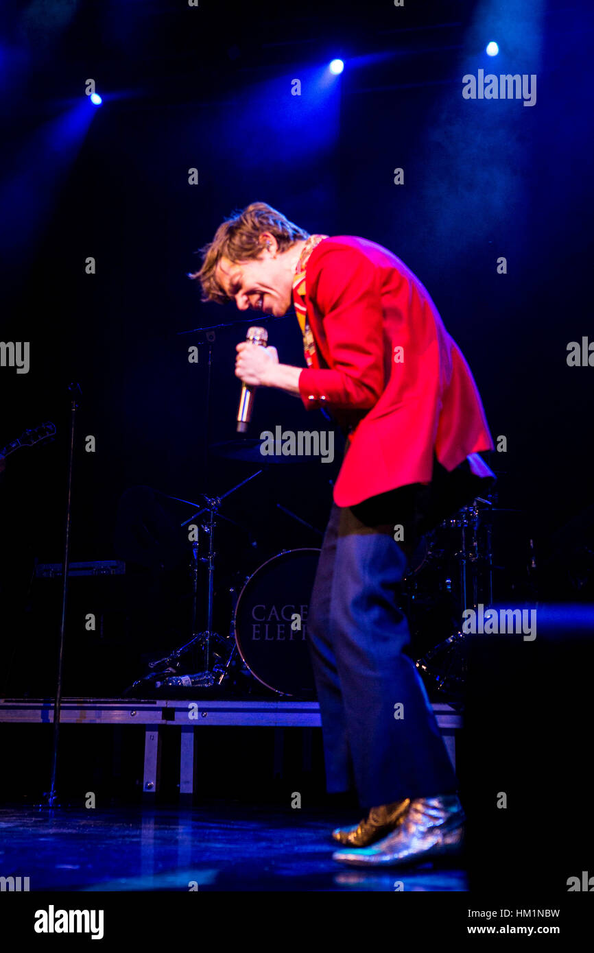 Milan, Italie. 31 janvier, 2017. cage the elephant en concert à fabrique, milan. crédit : Roberto finizio/ alamy live news Banque D'Images