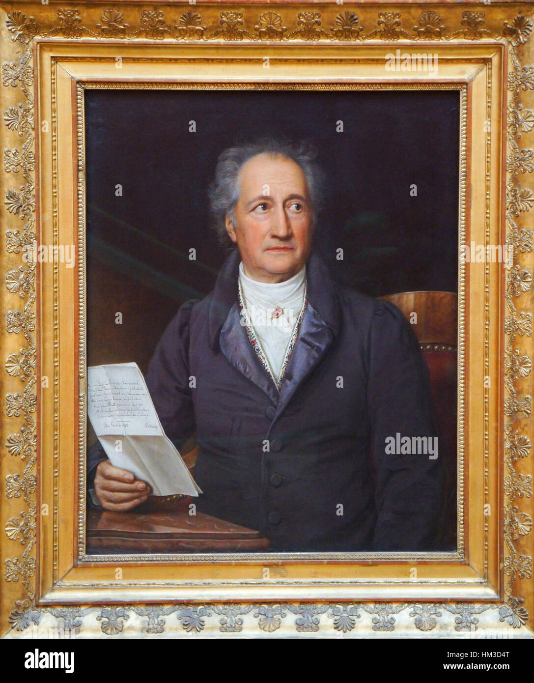 Ce portrait de Johann Wolfgang von Goethe, réalisé par Joseph Karl Stieler, capture le célèbre écrivain allemand dans une pose digne. Goethe, l'une des figures les plus influentes de la littérature allemande, est représenté avec son expression caractéristique, reflétant son importance intellectuelle et culturelle au XIXe siècle. Banque D'Images