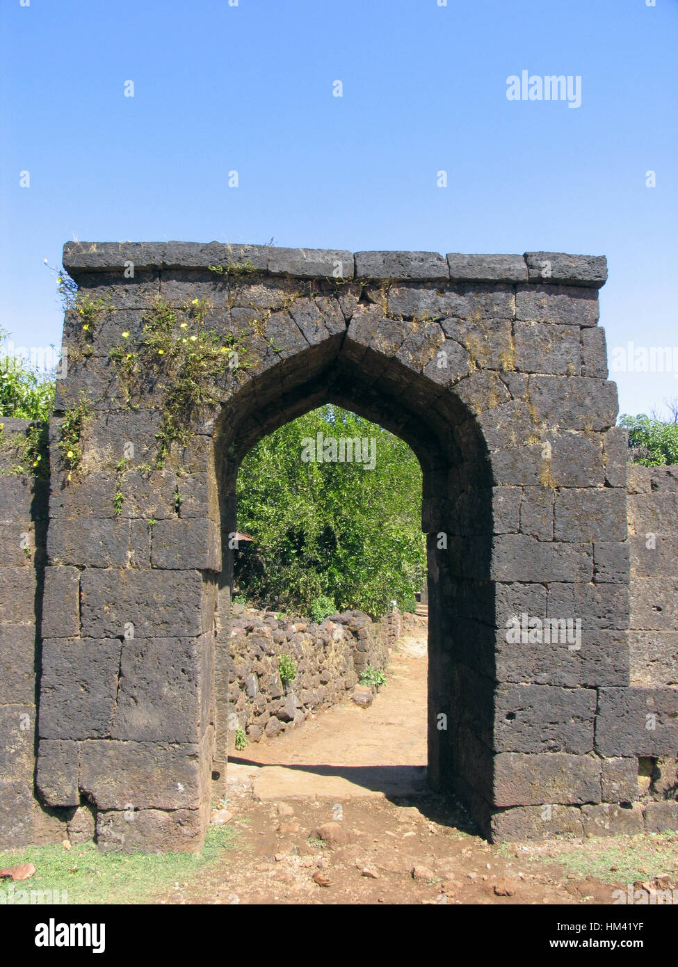 Arche d'entrée de Seigneur Shiva temple à Mahabaleshwar, Satara, Maharashtra, Inde Banque D'Images