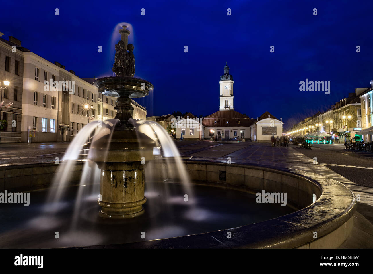 Vue de la nuit de Bialystok, capitale de Podlasie en Pologne Banque D'Images