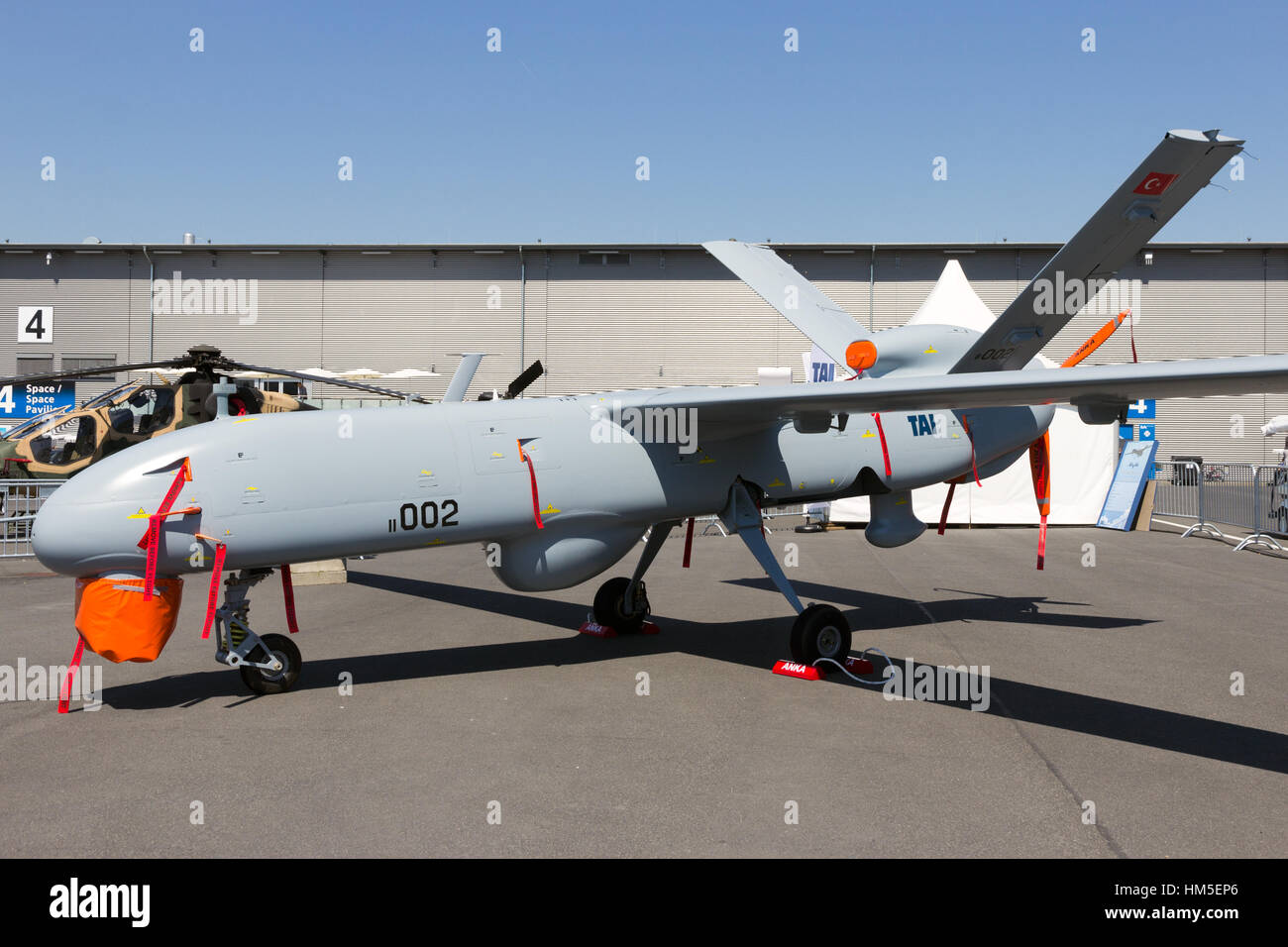BERLIN, ALLEMAGNE - le 21 mai : TAI Anka UAV développé par Turkish Aerospace Industries sur l'affichage à l'International Aerospace Exhibition ILA le 21 mai Banque D'Images