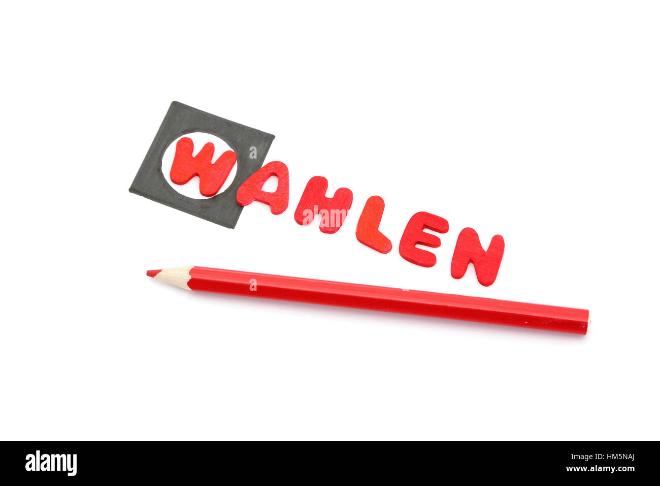 Crayons rouge et le mot wahlen élections qui signifie en allemand Banque D'Images