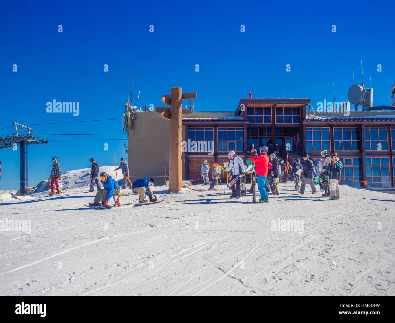 MAMMOTH LAKES, CA - le 8 novembre 2015, Belle journée à Mammoth Mountain Ski Area dans la partie est de la Sierra Nevada de Californie Banque D'Images