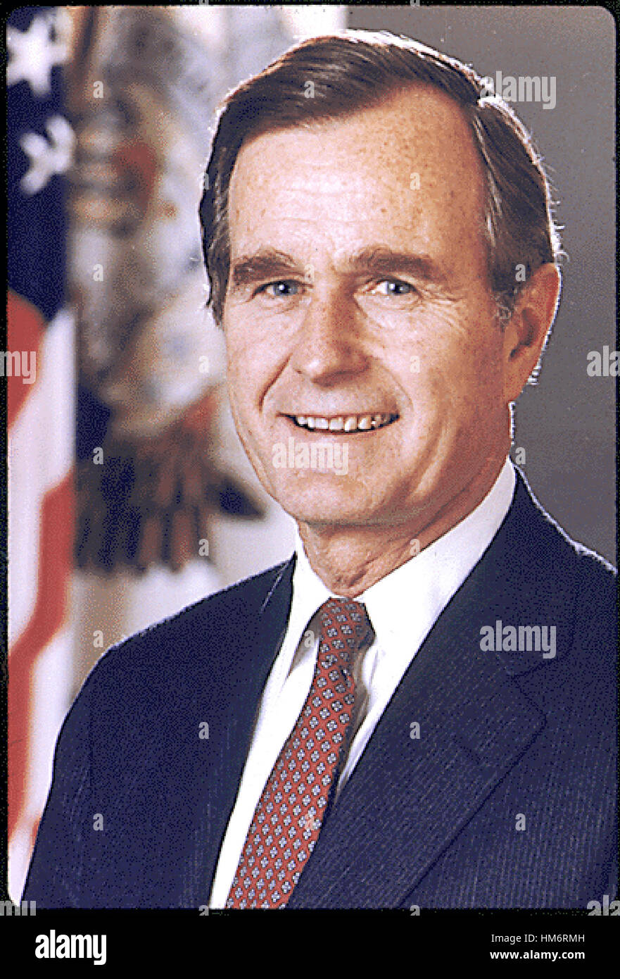 Washington, D.C. - portrait officiel de la 41e président des États-Unis George H. W. Bush prises en 1989..Credit : White House via CNP /MediaPunch Banque D'Images