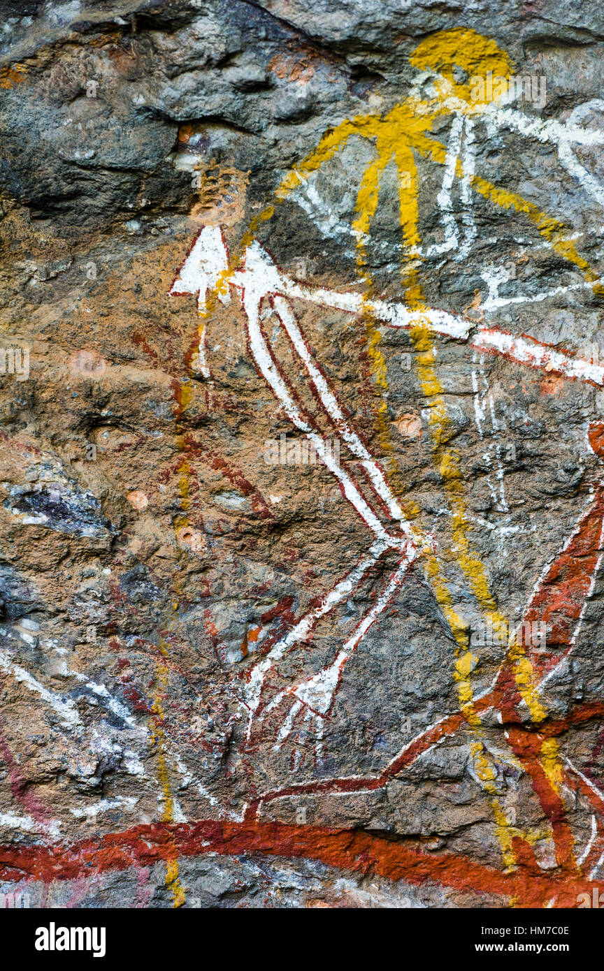 Une peinture rupestre aborigène esprits Mimi galerie d'art féerique qui sont des êtres humains en Arnhem Land. Banque D'Images