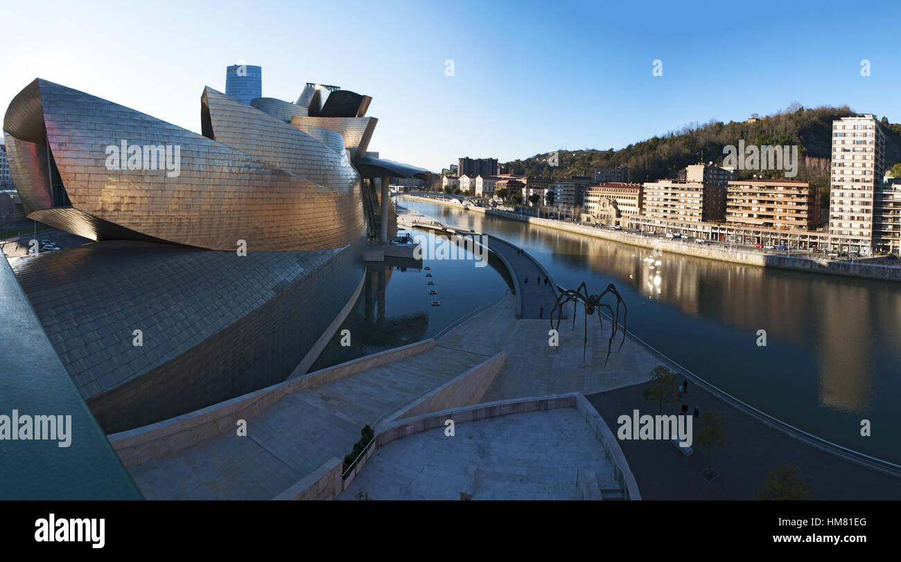 Pays Basque, Espagne : Musée Guggenheim de Bilbao, le musée d'art moderne et contemporain, conçu par l'architecte Frank Gehry Banque D'Images