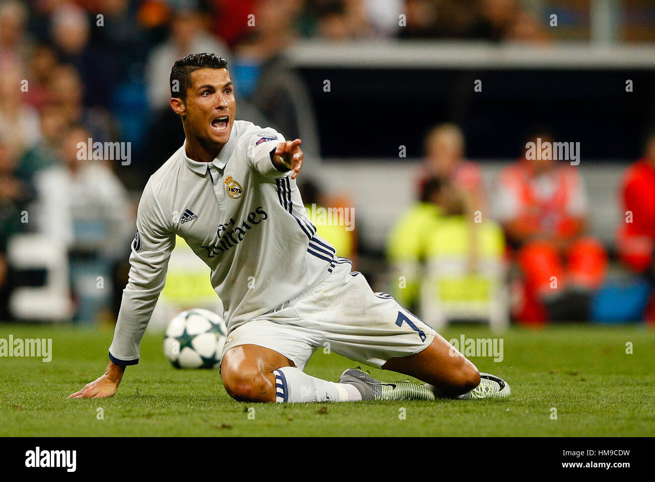 Cristiano Ronaldo dos Santos (7) joueur du Real Madrid. La Ligue des Champions de l'UCL entre Real Madrid vs Sporting de Portugal au Santiago Bernabeu à Madrid, Espagne, le 14 septembre 2016 . Banque D'Images