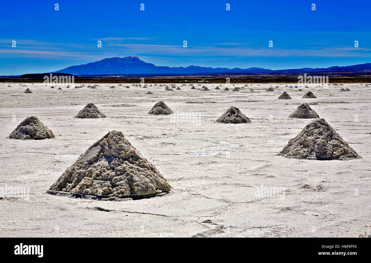 Pyramides de sel, Salar de Uyuni, d'Uyuni, Bolivie Banque D'Images