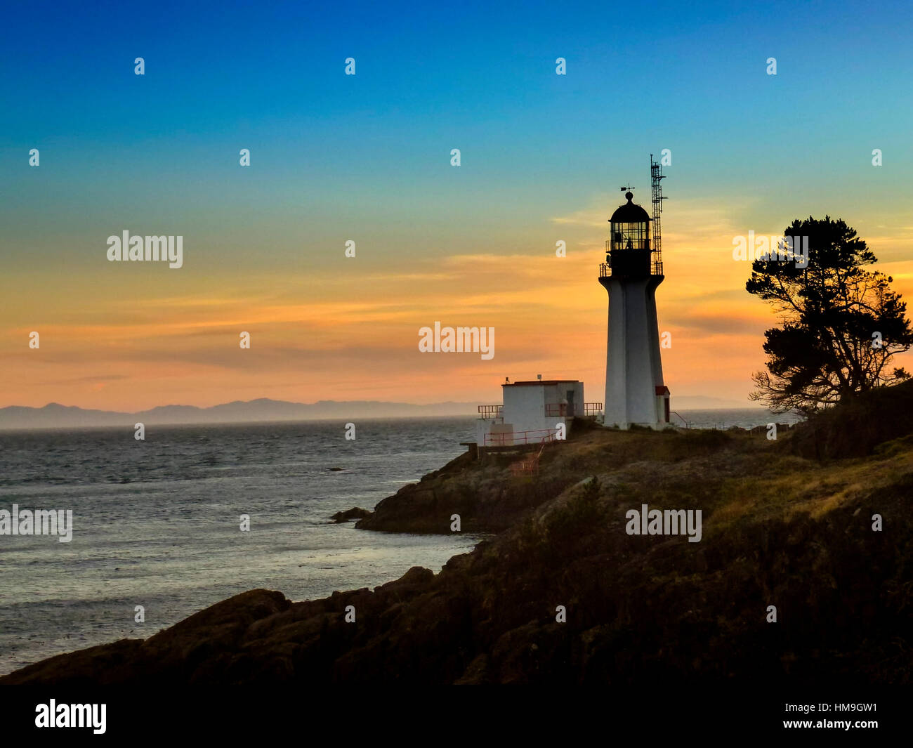 Lieu historique national du Canada des capacités dans l'île de Vancouver - Magnifique crépuscule Sheringham Point Lighthouse, Shirley, l'île de Vancouver, BC Canada 1. Banque D'Images