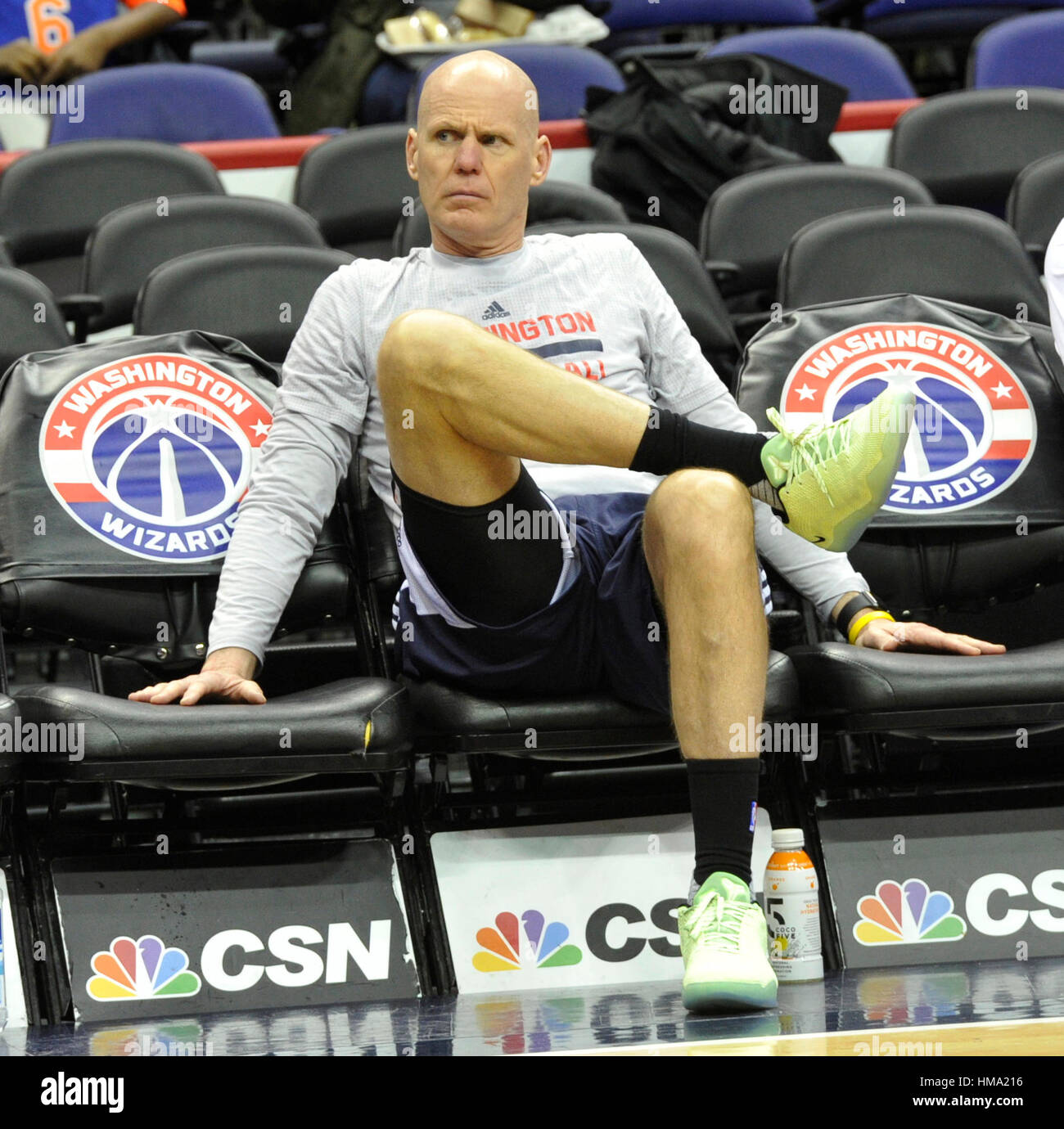 Washington, United States. 06Th Feb 2017. Washington Wizards développement du joueur l'entraîneur adjoint, David Adkins pendant une session de formation à Washington, USA, le 31 janvier 2017. Crédit : David Svab/CTK Photo/Alamy Live News Banque D'Images